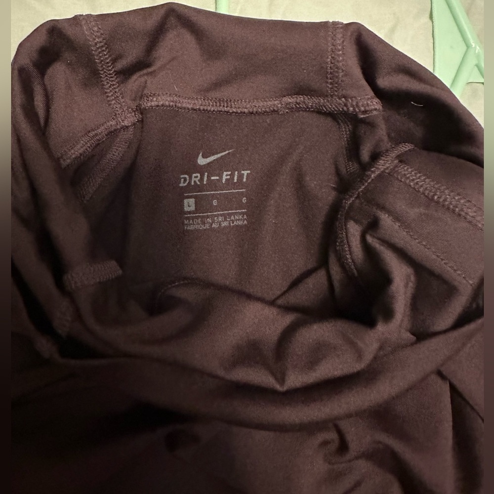 Nike pullover - Picture 2 of 5